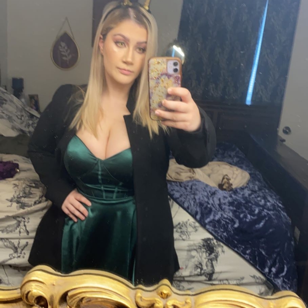 Meet your Posher, Breanna